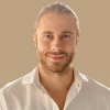 António S